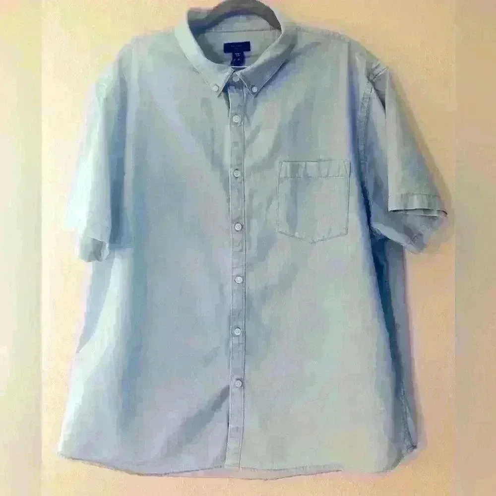 Men’s New Look button down denim shirt!